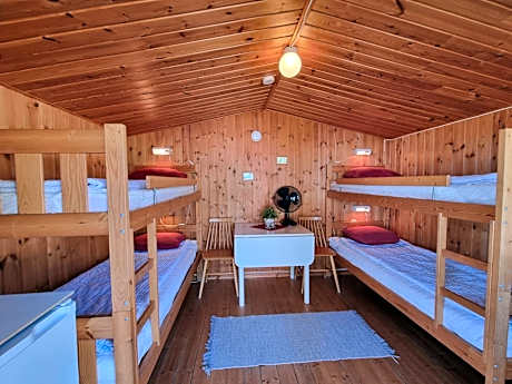 Economy Cottage (4 Adults)