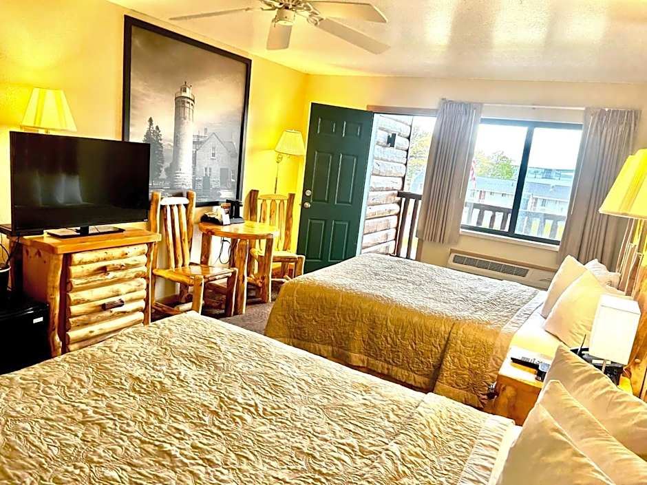 Super 8 by Wyndham Bridgeview of Mackinaw City