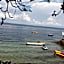 Mactan Newtown Condo with Garden and Ocean View 8NEWTOWN BLVD