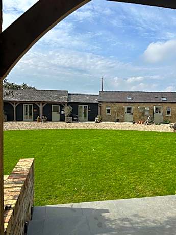 Deluxe Double with Hot Tub Room