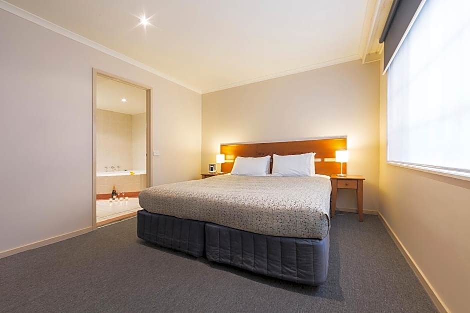 Canberra Parklands Central Apartment Hotel