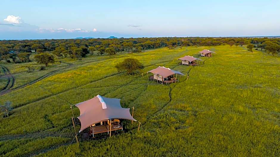 Escarpment Serengeti Luxury Camp
