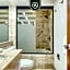 2BR Condo with Private Blacony - Oceean View