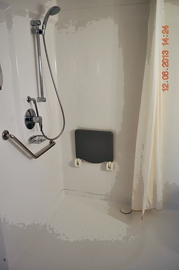 ibis Istres Trigance