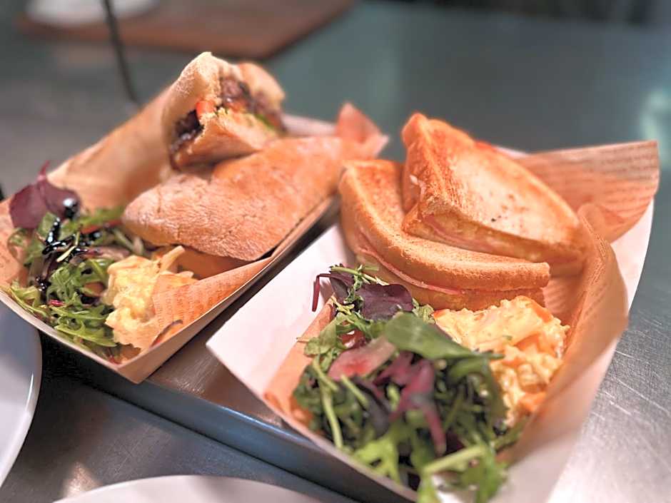 Clarence House Hotel