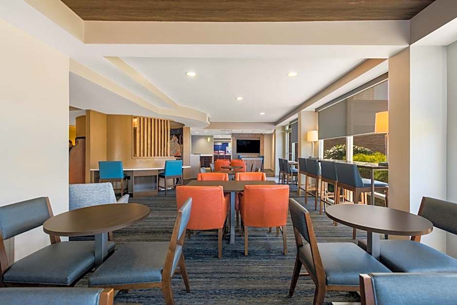 Holiday Inn Express Hotels- Hampton By IHG
