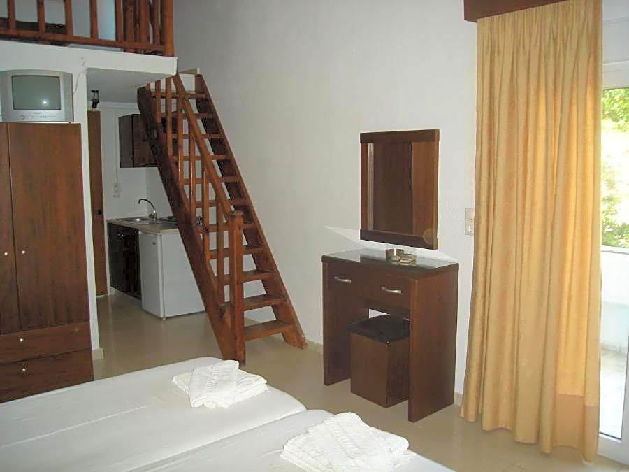 Foto 1 von 5 von Studio