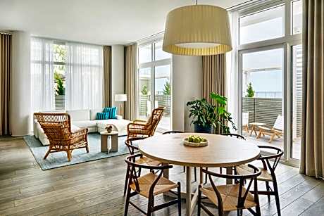 Oceanview Penthouse