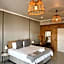 Lighthouse Guesthouse & Cafe