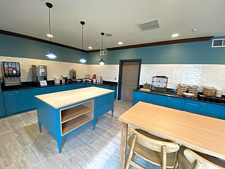 Country Inn & Suites by Radisson, Champaign North, IL