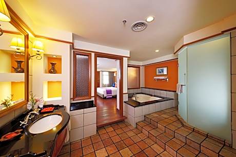 PREMIUM WATER CHALET