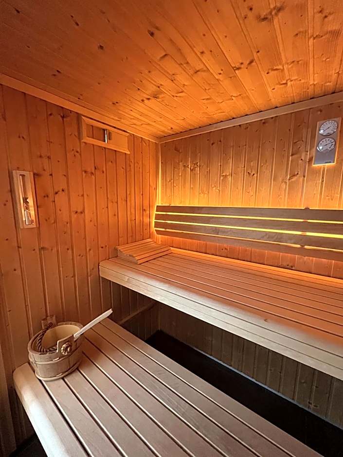 Waldhotel Fletschhorn Panoramic Retreat in Saas Fee