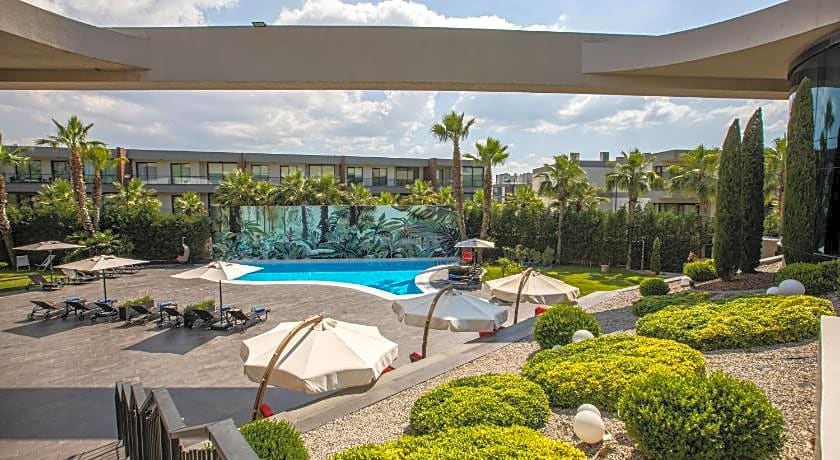 DoubleTree by Hilton Hotel Izmir Airport