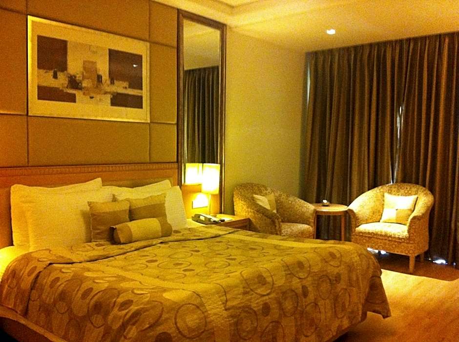 Photo 1 of 3 of Premier Room