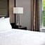 Hampton Inn By Hilton & Suites Bridgewater, NJ
