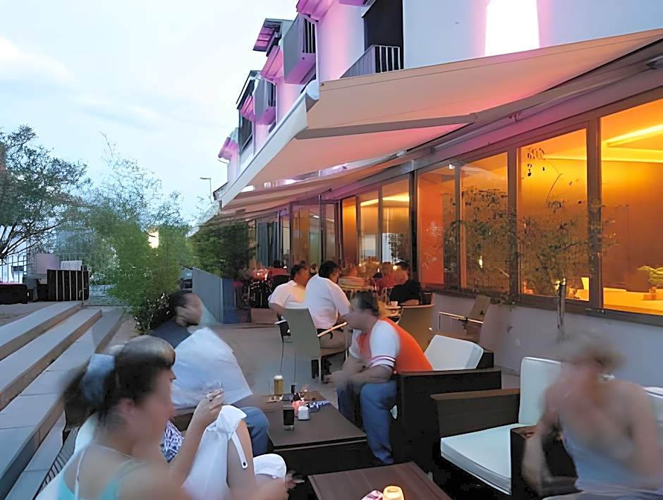 Ko´Ono Hotel