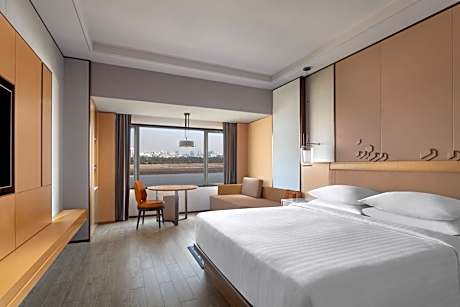 Premium, Guest room, 1 King, River view