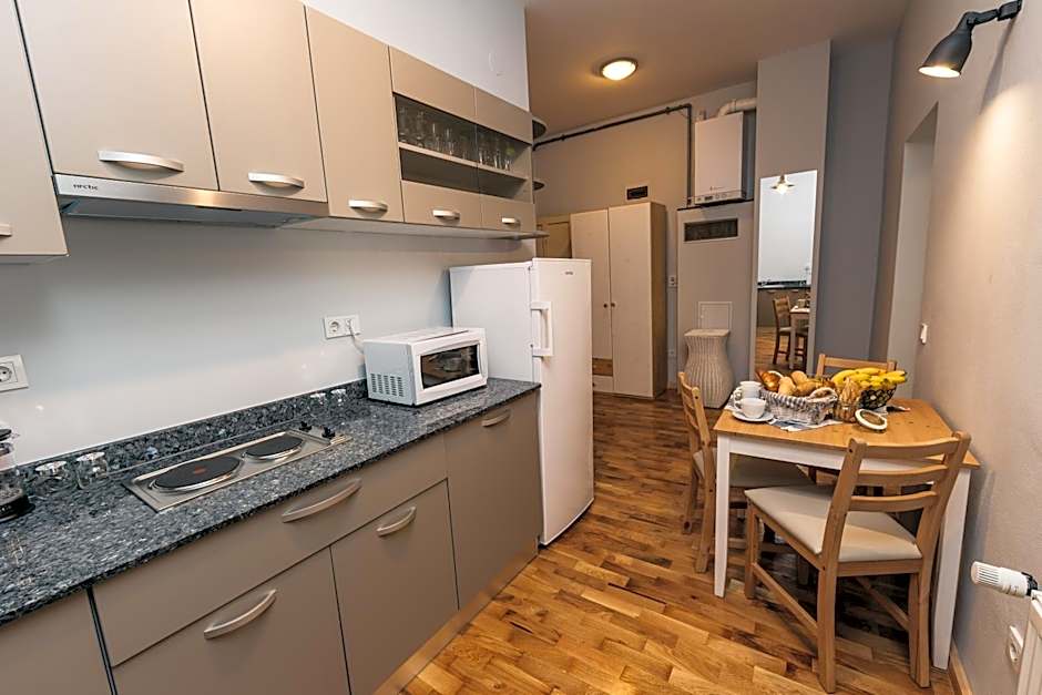 YellowBoot Aparthotel