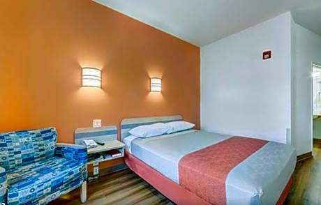 Single Room - Disability Access - Non-Smoking