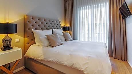 Double room-Deluxe-Private Bathroom-Balcony