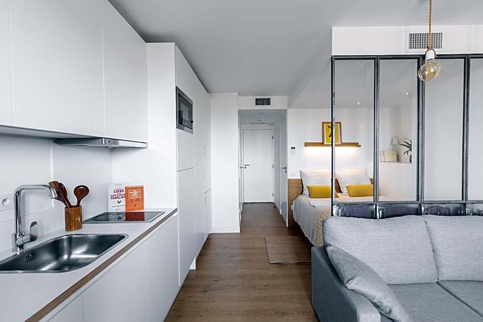 The Babel Community - République - Joliette