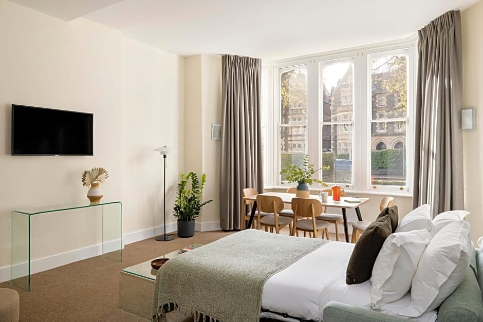 SACO Cardiff Cathedral Road