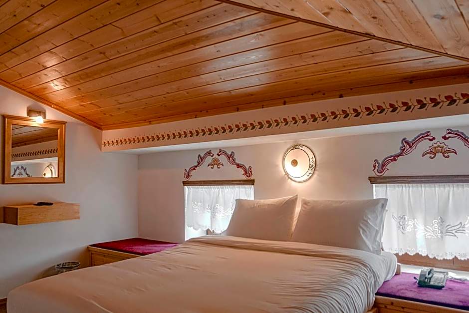 Hotel Argjiro