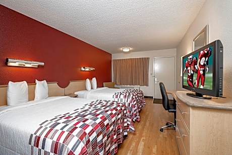 Deluxe Room with Two Double Beds Smoke Free