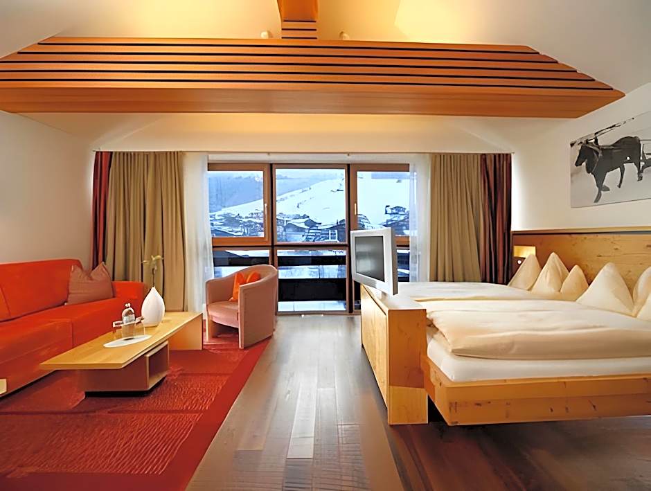 Photo 1 of 4 of Junior Suite