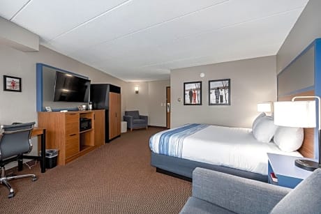 Queen Room - Mobility Access/Non-Smoking