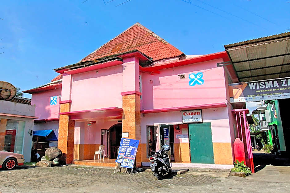 OYO 92821 Wisma Zahira 2 Syariah