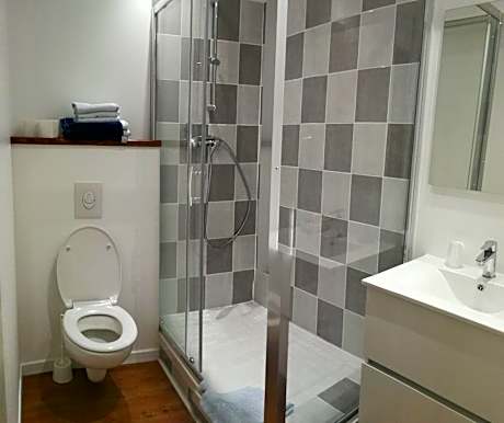 Triple Room with Private Bathroom