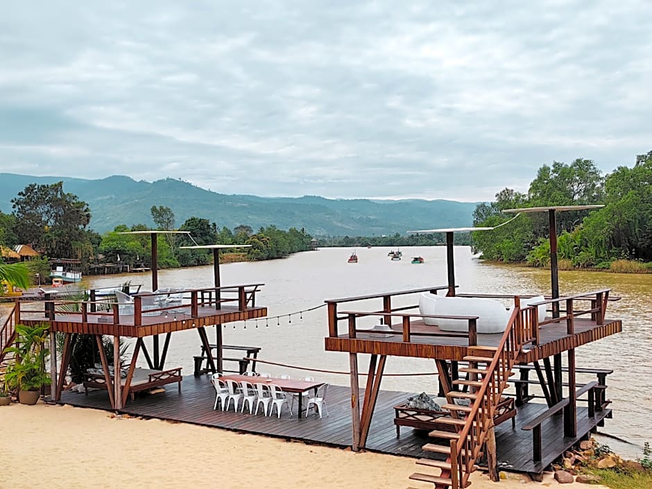 Foto 1 daripada 50 — Devi Kampot Resort