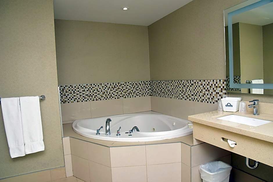 Days Inn by Wyndham Ottawa