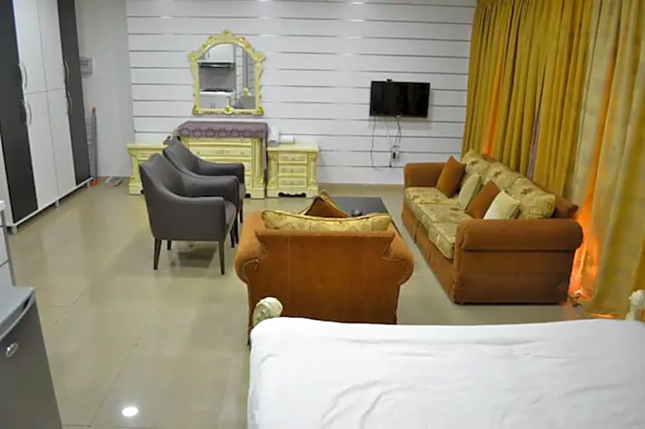Silver Apartments