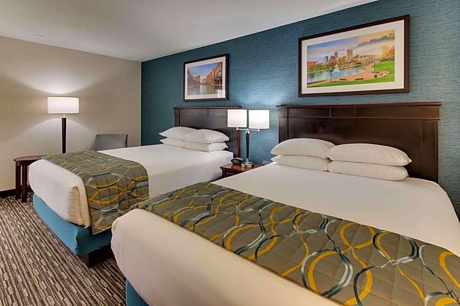 Best Western Plus Indianapolis North at Pyramids