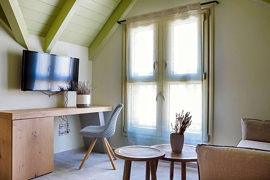 Argostoli Marina Suites