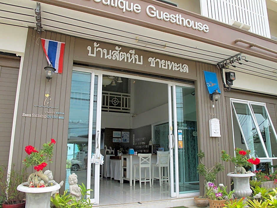 Baan Sattahip by the sea