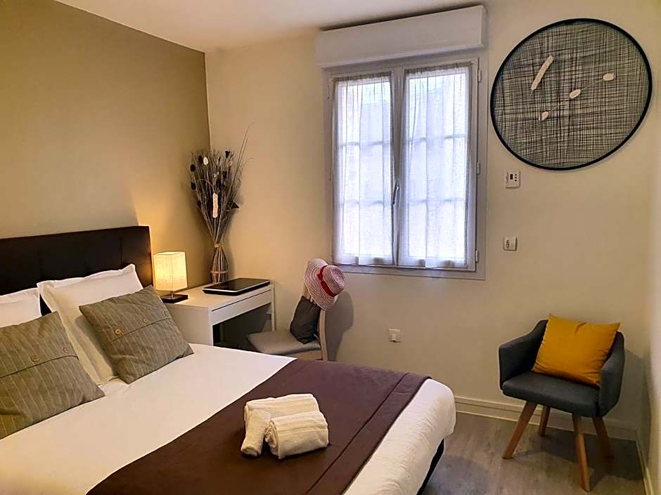 LA MARINA-Center-Parking-StationtoParis