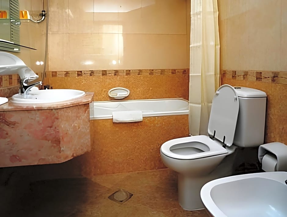 Al Jazeera Royal Hotel