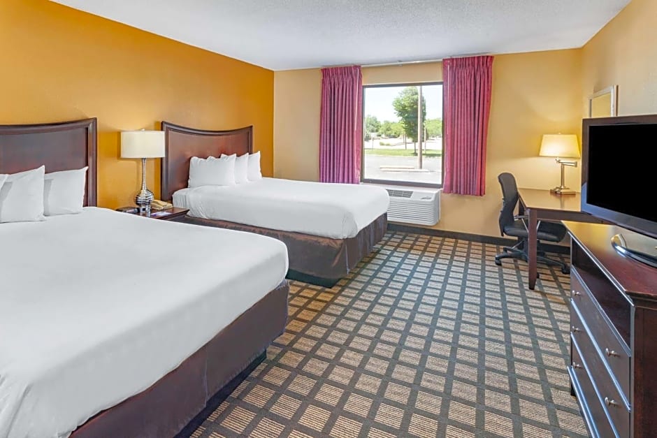 Rodeway Inn Bloomington - Normal near I-55 and University