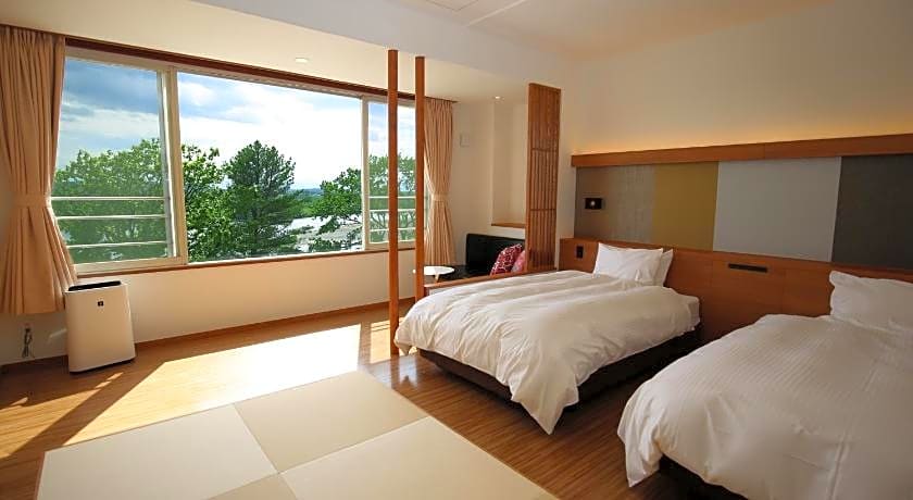 Tokachigawa Onsen Kangetsuen Hotel