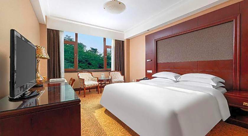 Yantai Golden Gulf Hotel