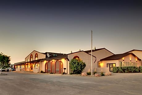 Best Western West Hills Inn
