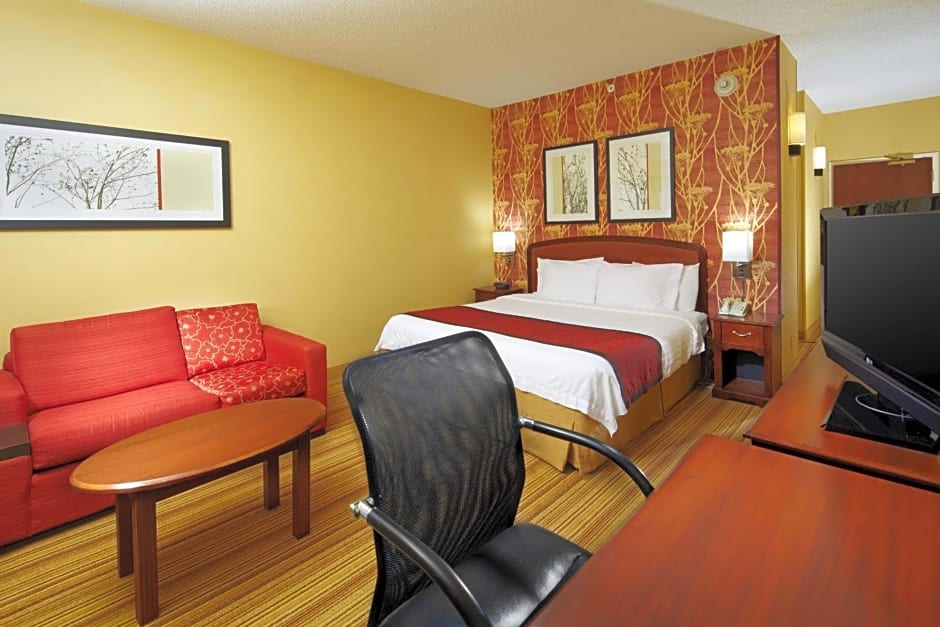 Courtyard Altoona