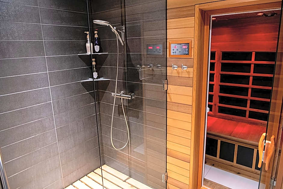 Phoenix Chalets by HHG