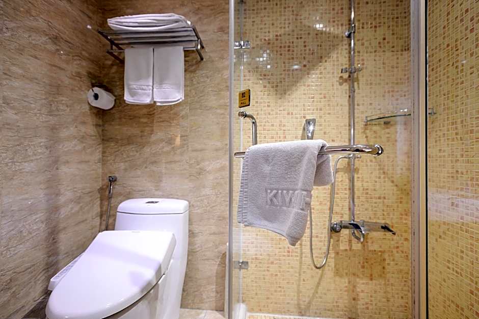 Kiwi Hotel MRT Wenxin Branch (Feng Chia Branch 1)