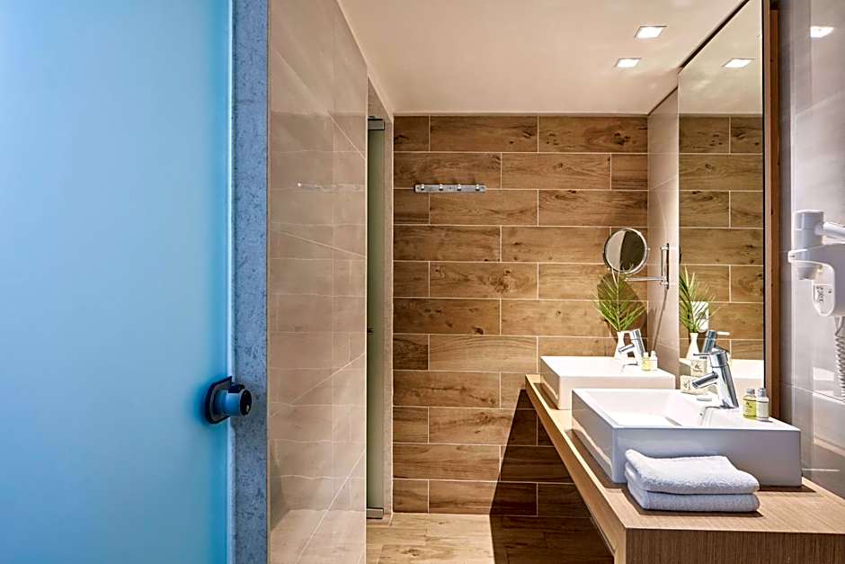 Atlantica Mikri Poli Crete