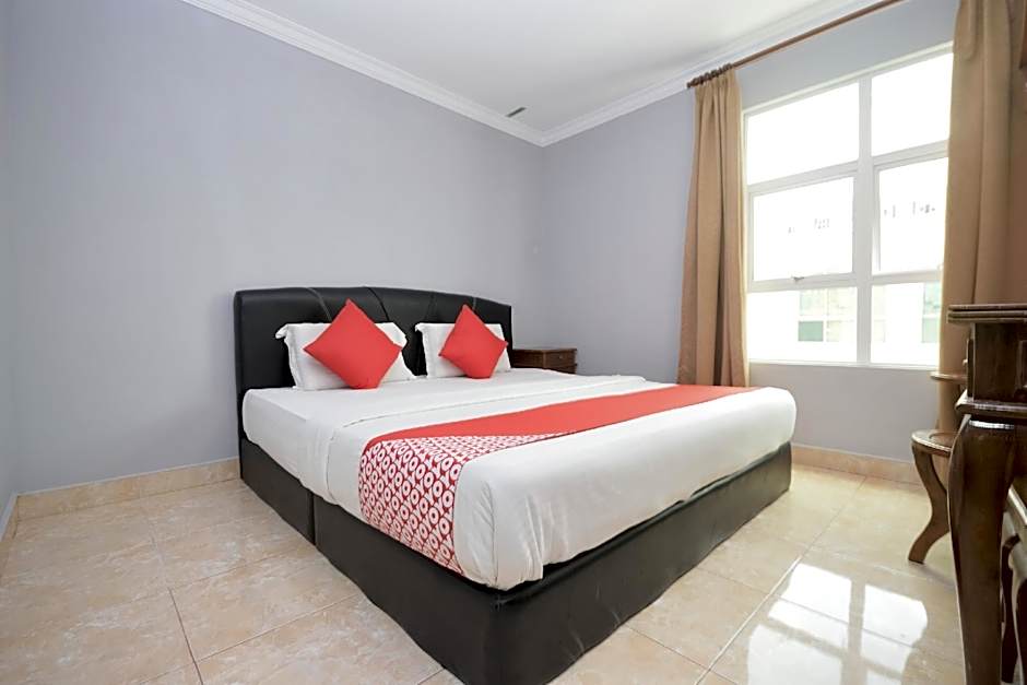 OYO 892 Hotel Grand Nadia