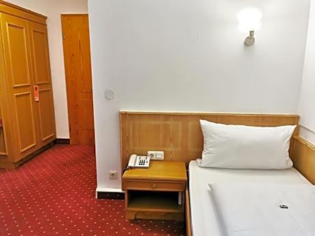 Economy Single Room